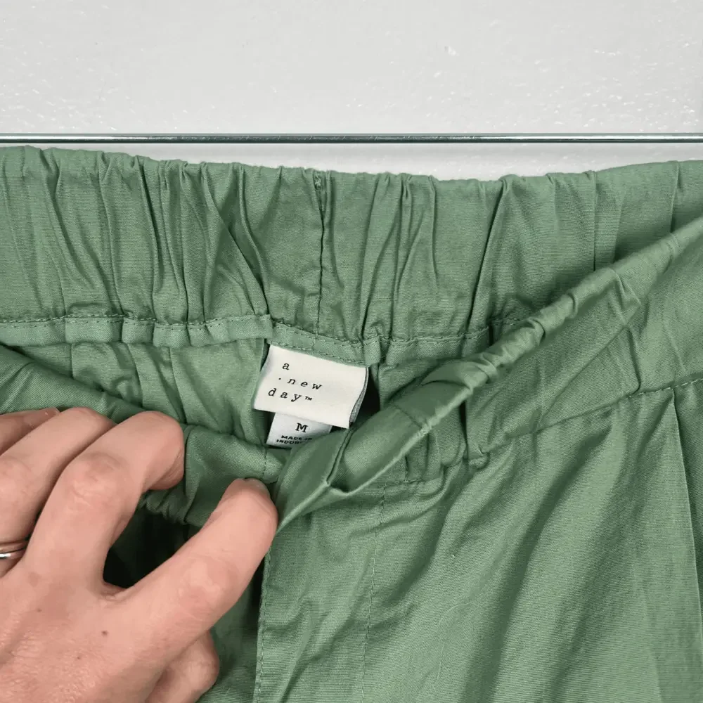 A New Day Women's Chino Pull‎ On Shorts Green Sz M